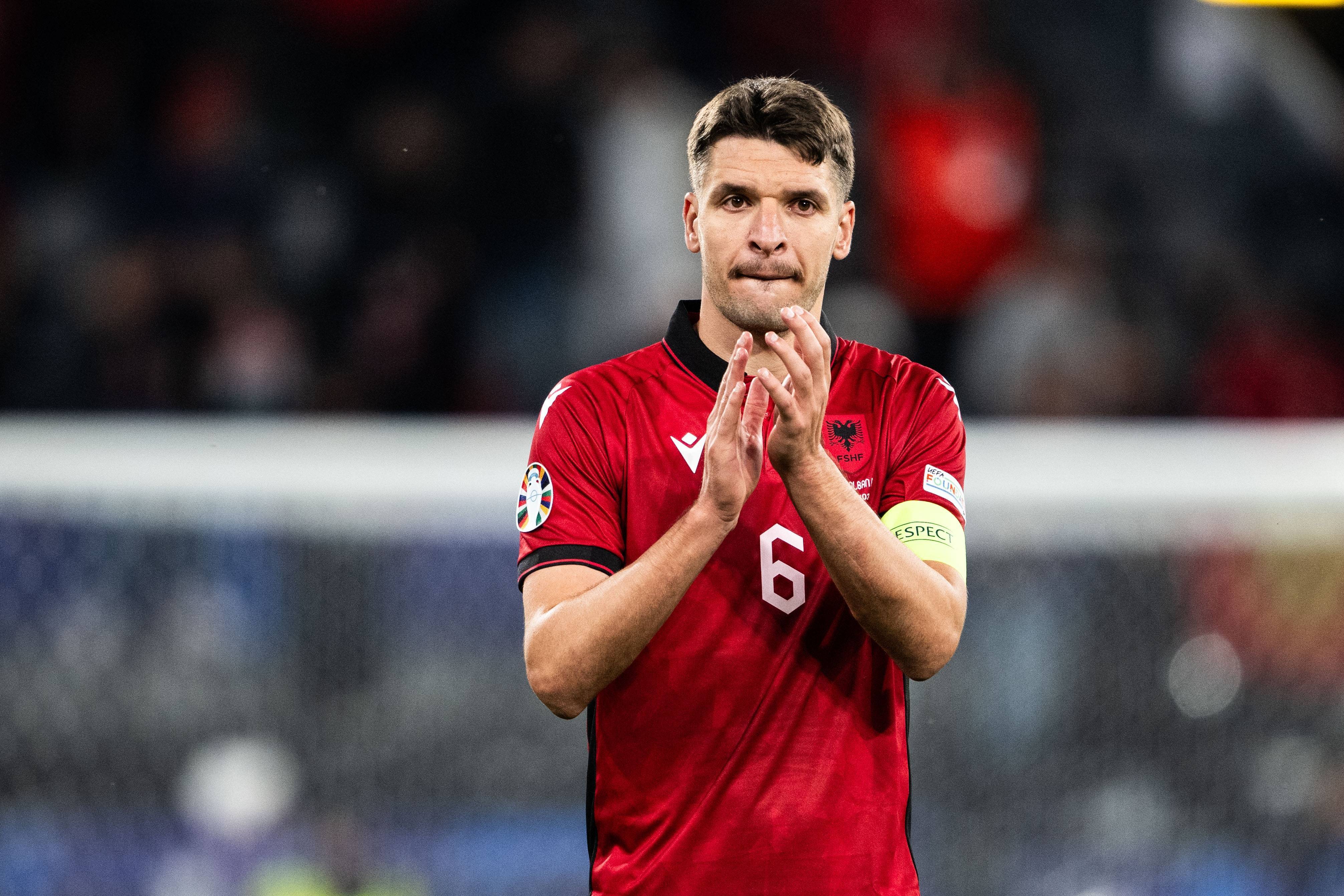 欧洲杯球员突破自我，表现堪称完美