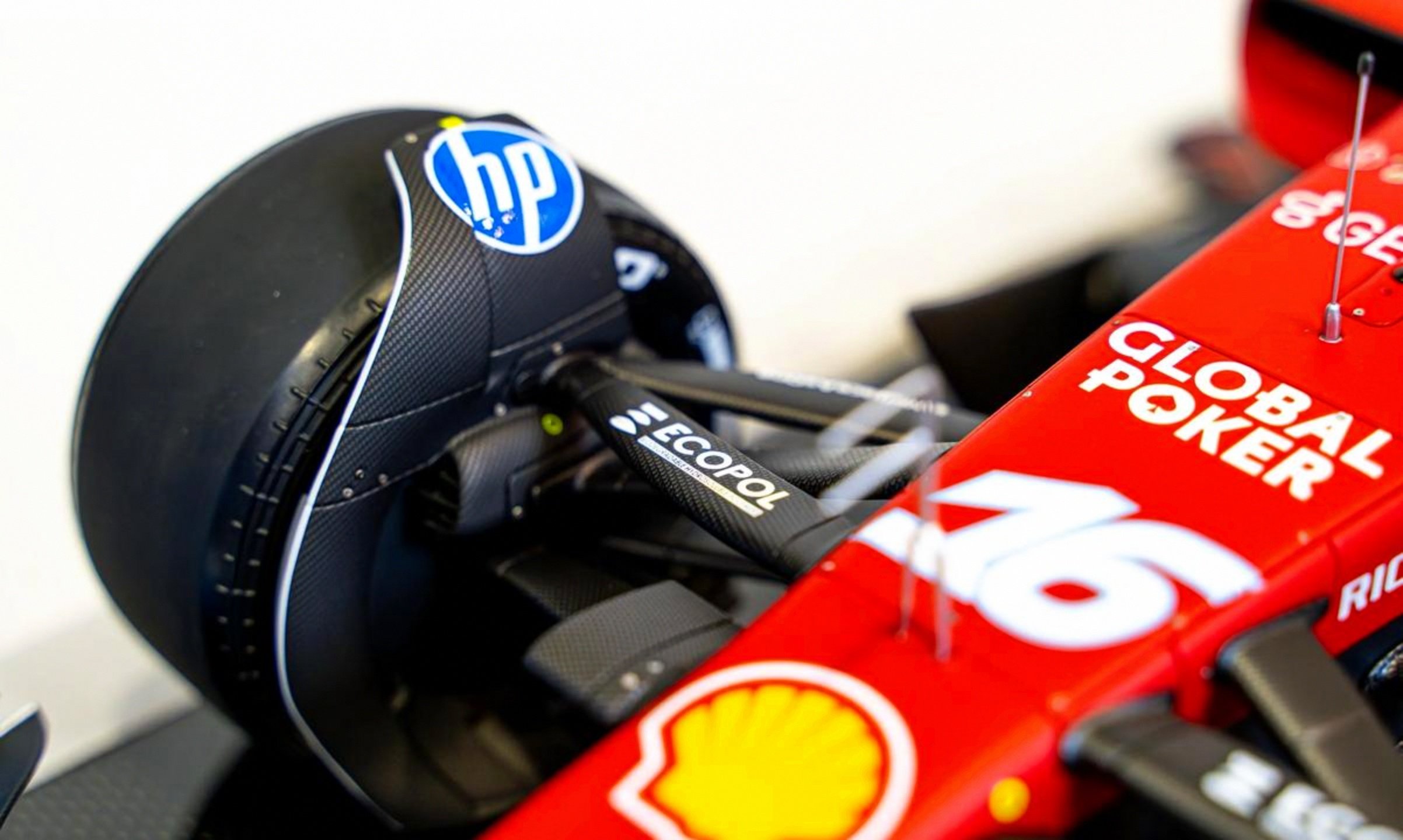 梅赛德斯逆转法拉利，皮亚斯特里关键制胜