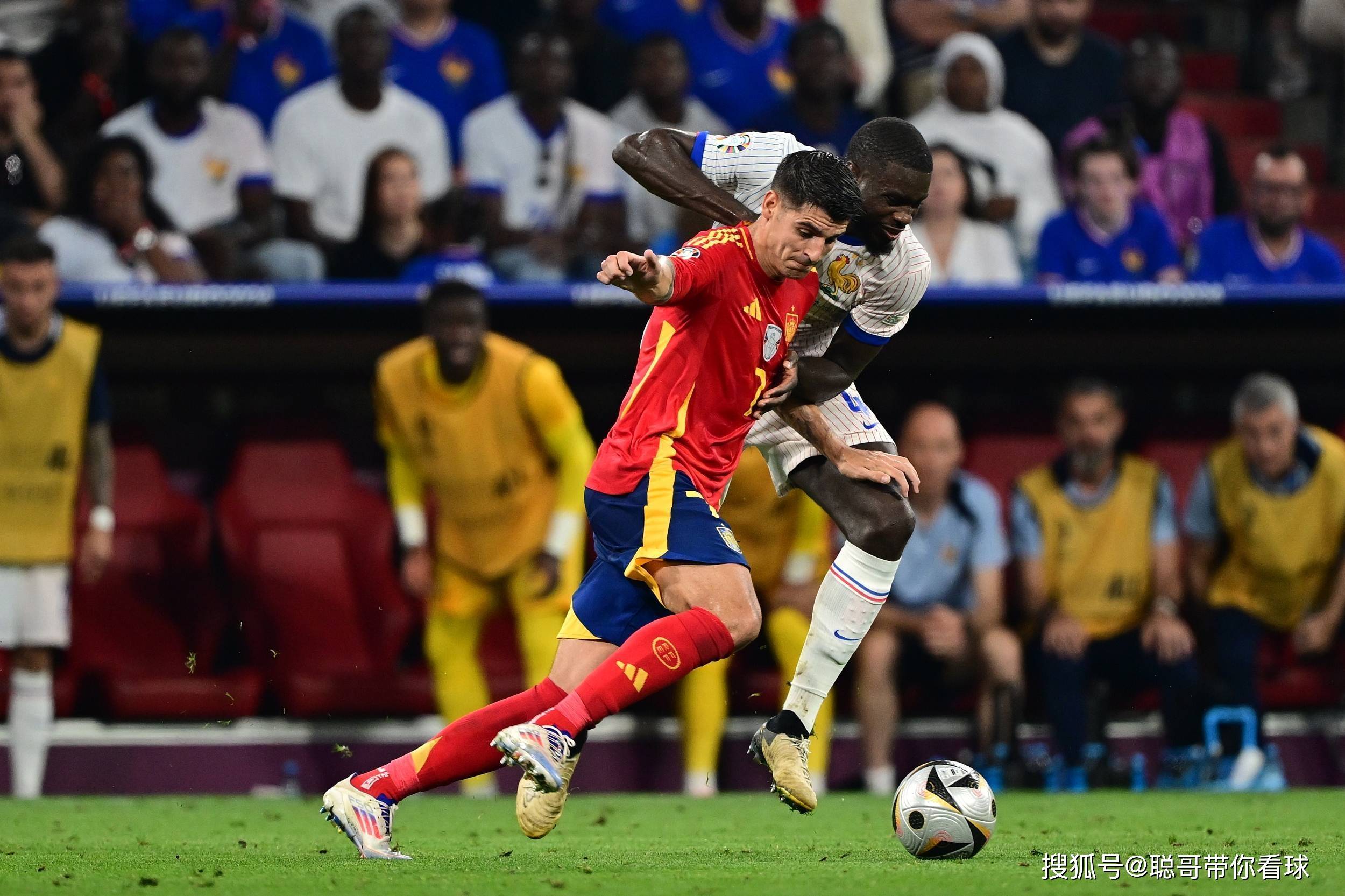 法国险胜哥伦比亚，迪马利亚高光表现