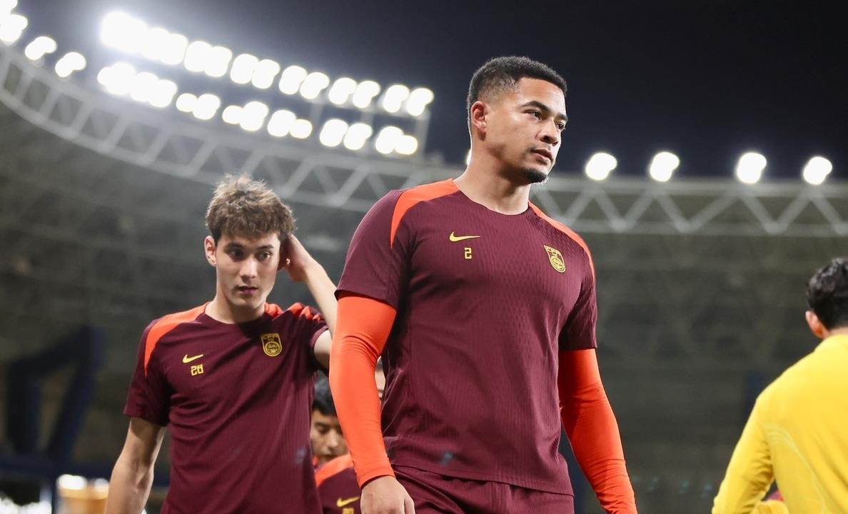 中超大战一触即发,谁能笑到最后? 中超大战一触即发,谁能笑到最后?