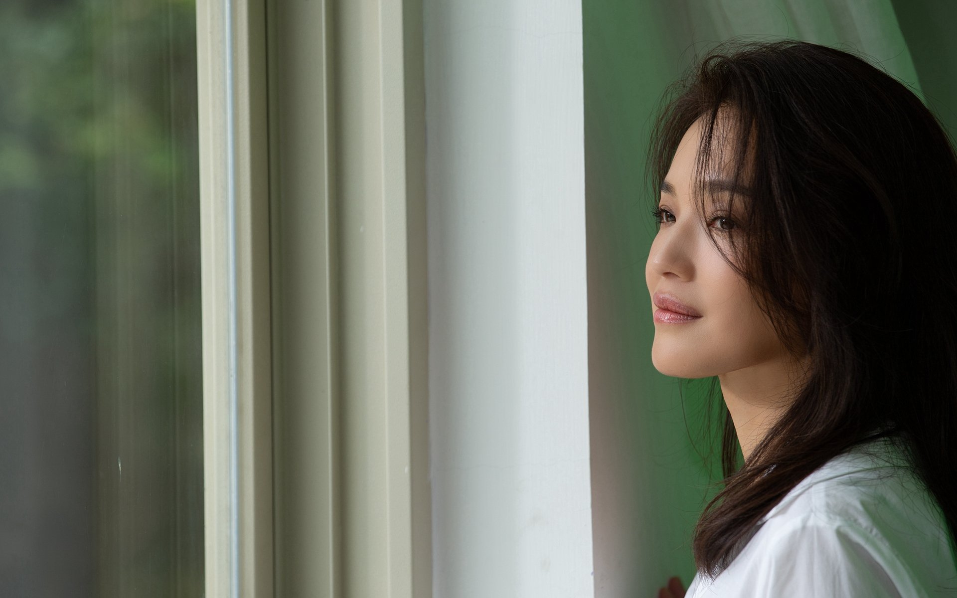 银色奇迹，梅赛德斯惊险逆转红牛，最强僚机塞恩斯状态火热却无缘冠军