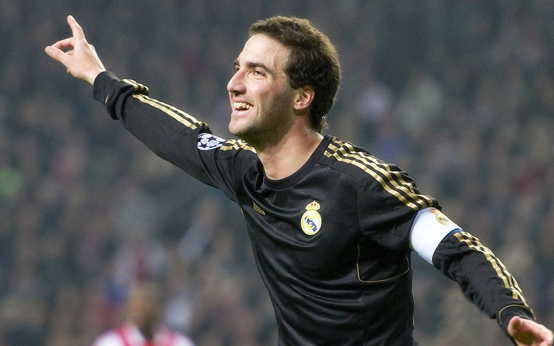 冰封烈焰，当莱奥的防守艺术让威尔士的火焰黯然失色